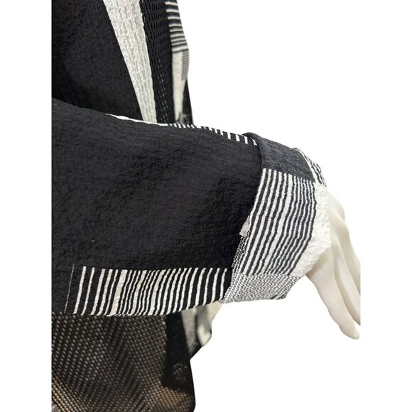 Damee Tunic Top XL Black White Checkered Mesh Inserts Collar Long Sleeve Button - Picture 10 of 16